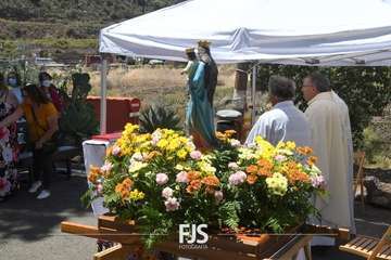 Misa y procesión en Telde en honor de María Auxiliadora/Francisco Javier Santana.